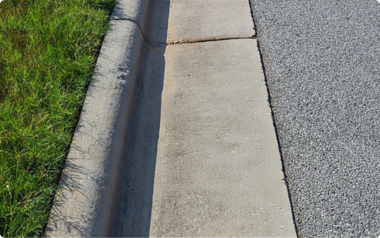 Продажа бордюров и водостоков